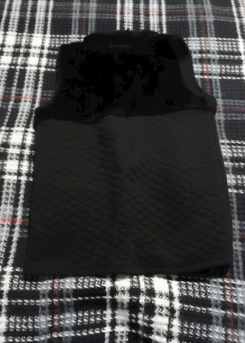 Siyah Kürklü Kız Çocuk Yelek - Görsel 3