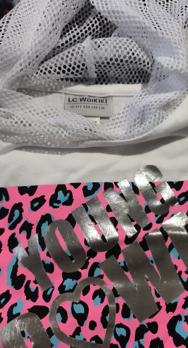 Kız Çocuk Kapüşonlu Baskılı Tişört - Görsel 3