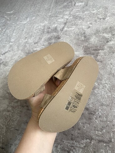 H&M Hm bebek sandalet