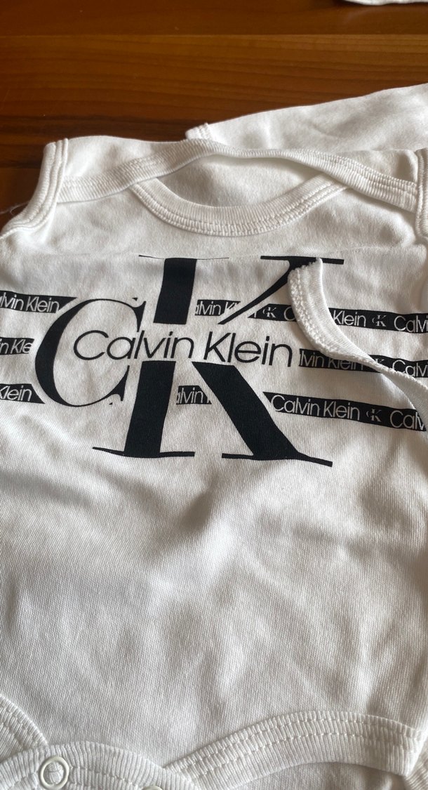 Calvin Klein Erkek Bebek 5'li Beyaz Hastane Seti - Görsel 2