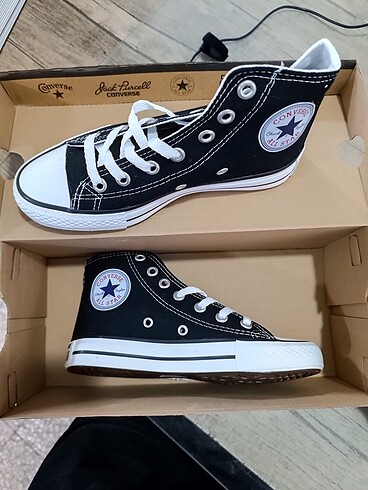 Diğer Converse