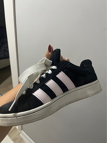40,5 Beden Adidas