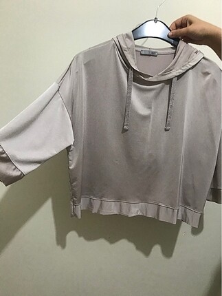 Zara sweatshirt