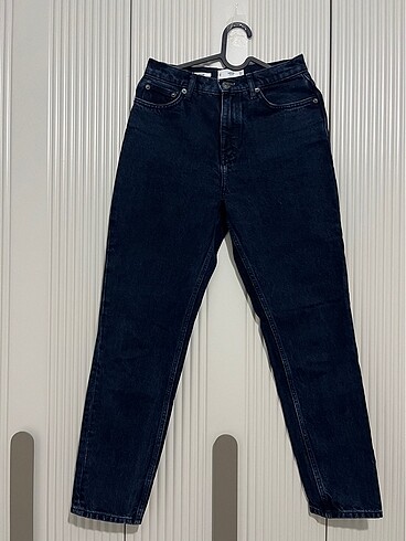Mango jean