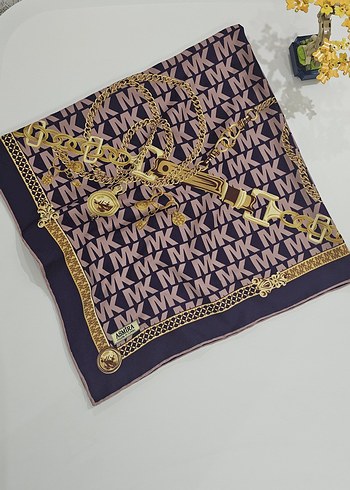 Zincir Detaylı Mor eşarp - Görsel 2