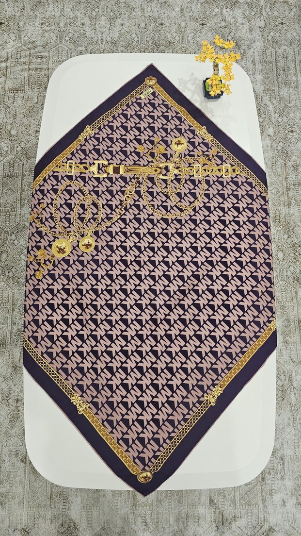 Zincir Detaylı Mor eşarp - Görsel 3