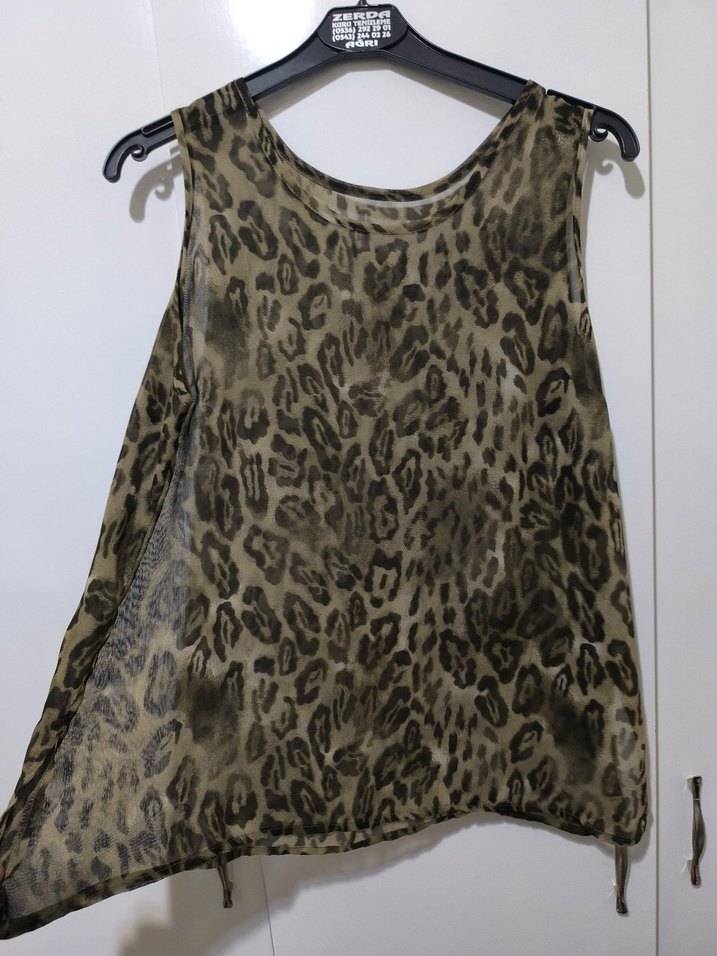 Kahverengi Asimetrik Kesim Kadın Bluz - Görsel 3