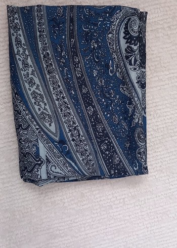 Kadın etnik desenli şal
