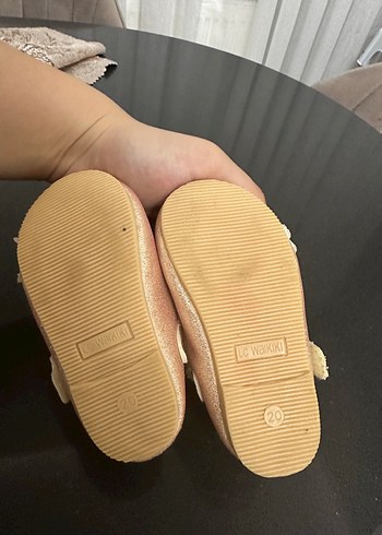LC Waikiki Kız Çocuk Pembe Çiçekli Tokalı Babet