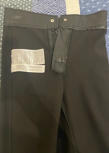 m Beden siyah Renk Zara Kadın Siyah Suni Deri Pantolon