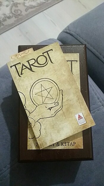 Delta kitaptan tarot kartları