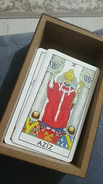Beden Delta kitaptan tarot kartları