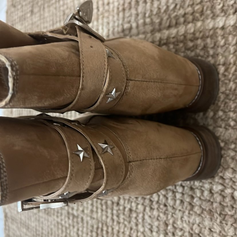 Bej Süet Tokalı Kadın Dolgu Topuk Bot - Görsel 4