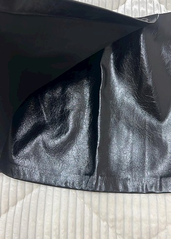 Düğmeli Siyah Deri Midi Mini Etek - Görsel 4