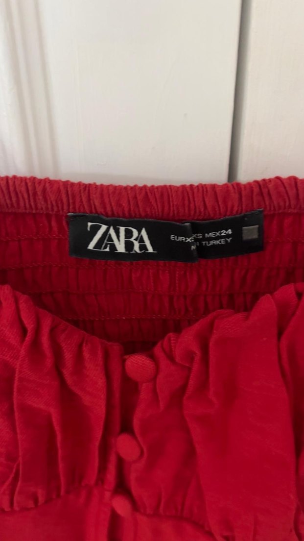 Kırmızı Uzun Keten Düğmeli Straplez Elbise - Görsel 5