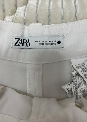Beyaz Yüksek Bel Mini Şort - Görsel 6