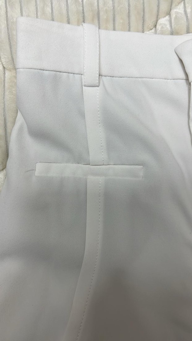 Beyaz Yüksek Bel Mini Şort - Görsel 5