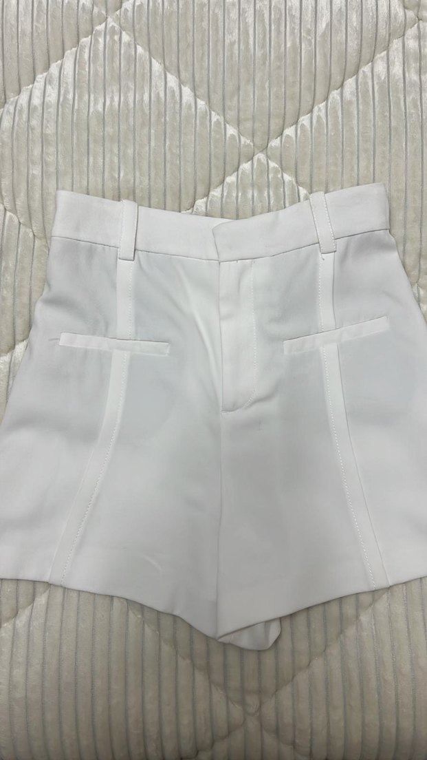 Beyaz Yüksek Bel Mini Şort - Görsel 3