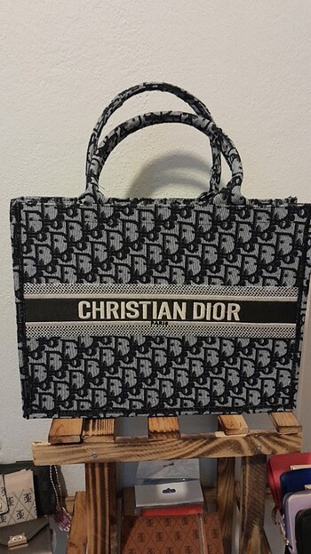 Dior muadil