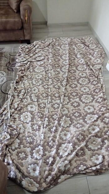 Beden Renk 6metre kare lastikli halı örtüsü