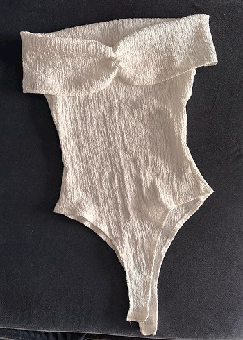Zara Çıtçıtlı Dokulu Body