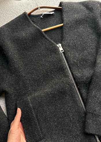 Zara Zara V Yaka Fermuarlı Hırka