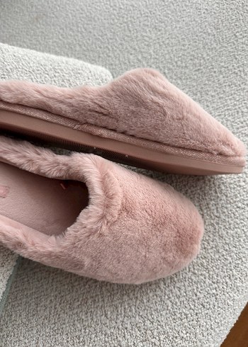 OYSHO Peluş Terlik - Görsel 5