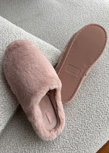 OYSHO Peluş Terlik - Görsel 4