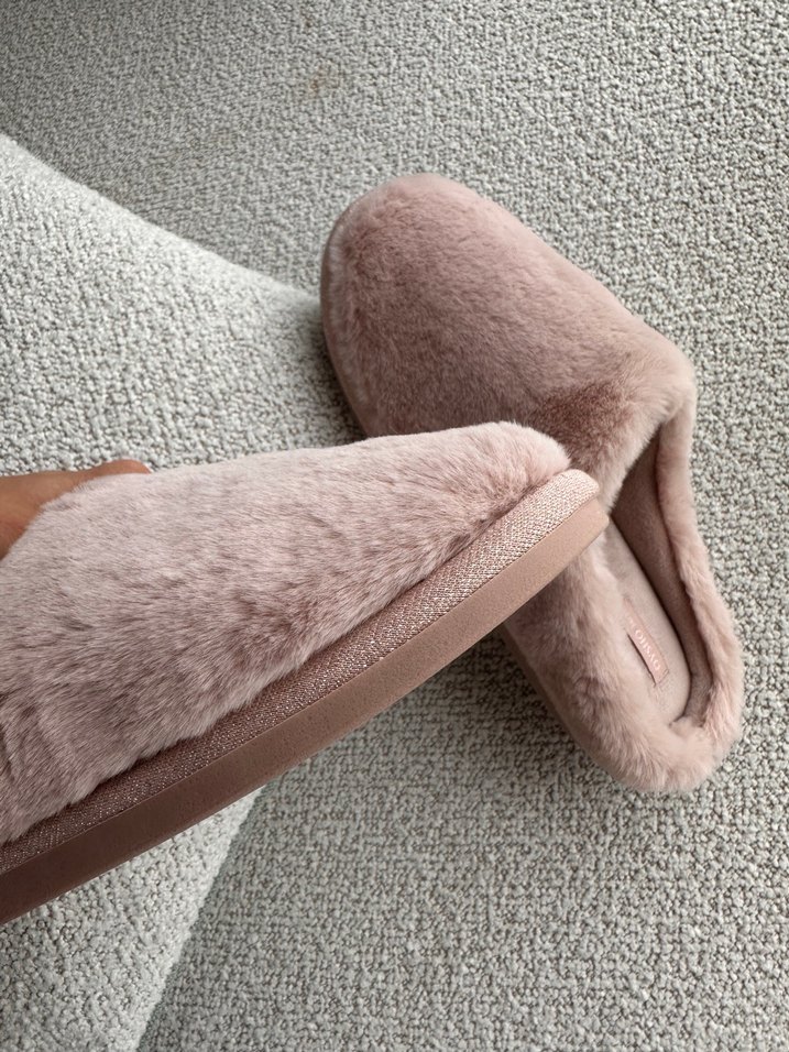 OYSHO Peluş Terlik - Görsel 3