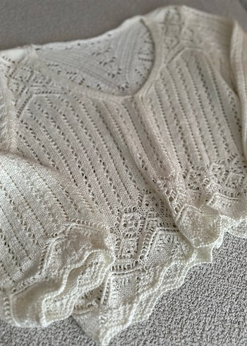 Nakışlı Beyaz Örgü Kazak - Görsel 2