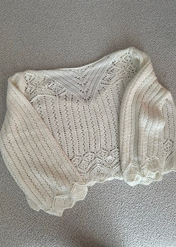 Nakışlı Beyaz Örgü Kazak - Görsel 4