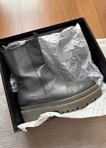 Neslihan Canpolat 38