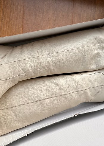 Ecenin Butiği Ekru Deri Çizme - Görsel 5