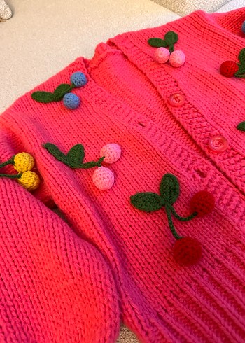 Kiraz Detaylı Hırka - Görsel 3