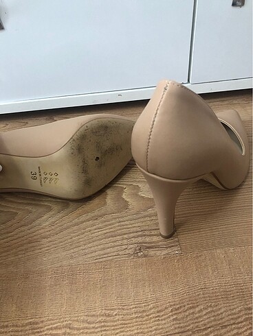 39 Beden ten rengi Renk Stiletto