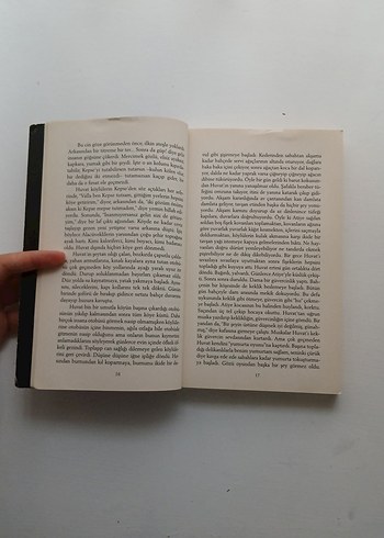 Sevgili Arsız Ölüm - Latife Tekin - Görsel 3