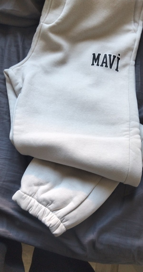 Mavi Baskılı Beyaz Eşofman Altı - Görsel 2