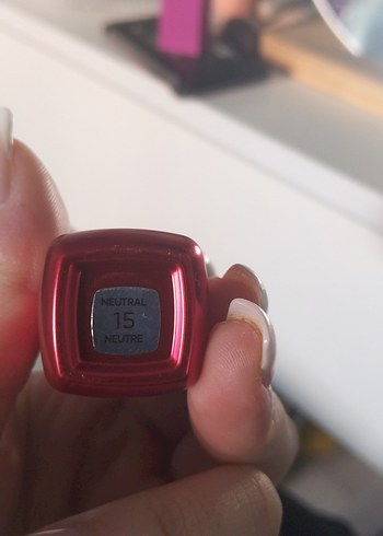 L'Oréal Skin Ink Kapatıcı ve Aydınlatıcı - Görsel 3