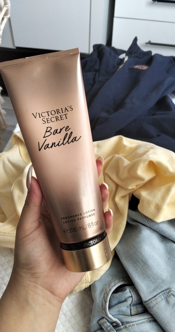 Victoria's Secret Bare Vanilla Vücut Losyonu 236 ml - Görsel 3