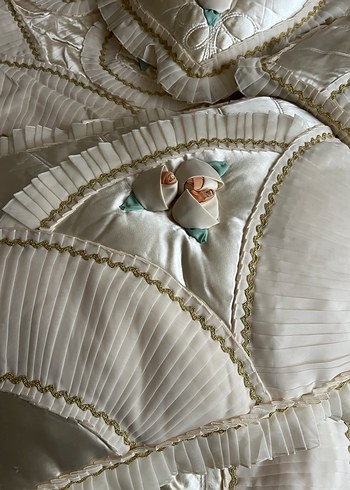 İşlemeli yatak örtüsü - Görsel 12