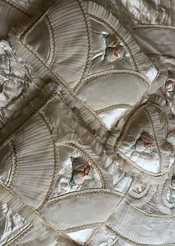 İşlemeli yatak örtüsü - Görsel 8