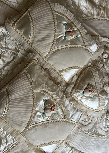 İşlemeli yatak örtüsü - Görsel 9