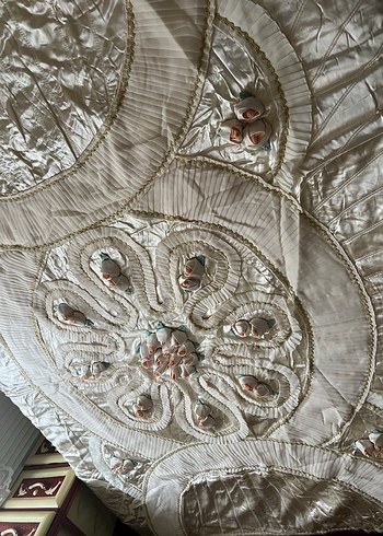 İşlemeli yatak örtüsü - Görsel 2