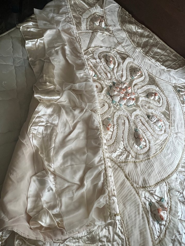 İşlemeli yatak örtüsü - Görsel 4