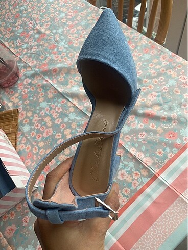 Diğer Hic giyilmemis kalin topuklu stiletto