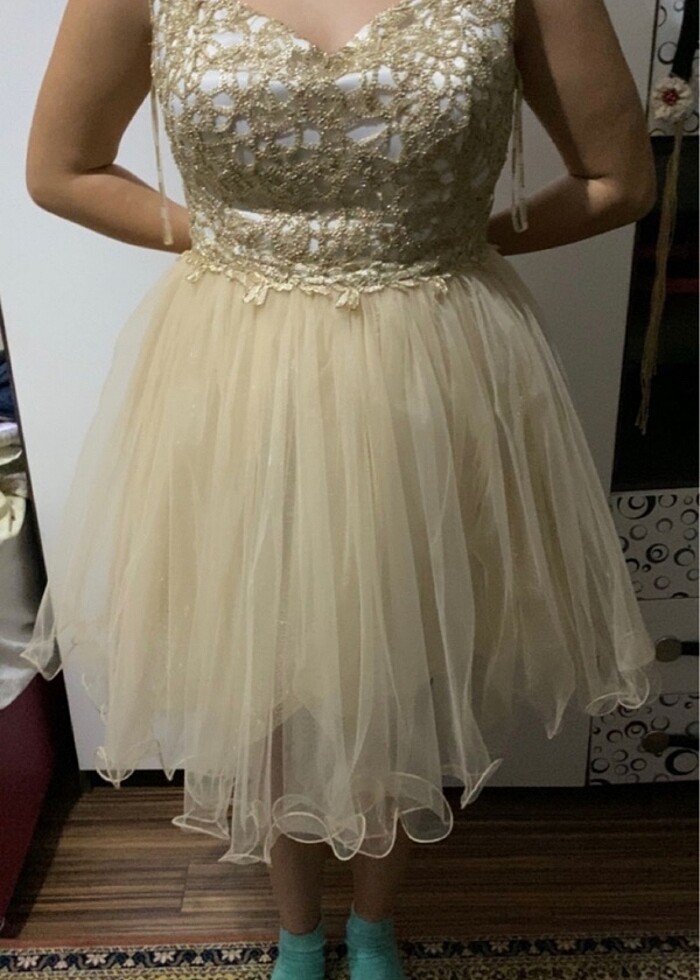 İşlemeli Tüllü Kısa Abiye - Görsel 3