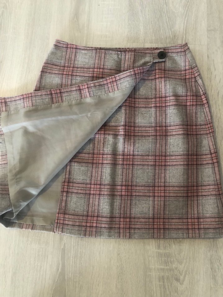 Düğmeli Ekoseli Mini Etek - Görsel 2