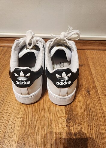 Adidas Superstar