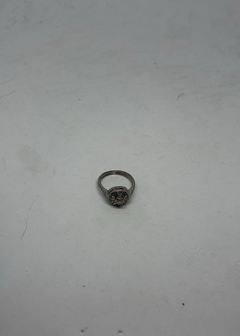 Minimalist Altın Kadın Yüzük Siyah Taşlı - Görsel 3