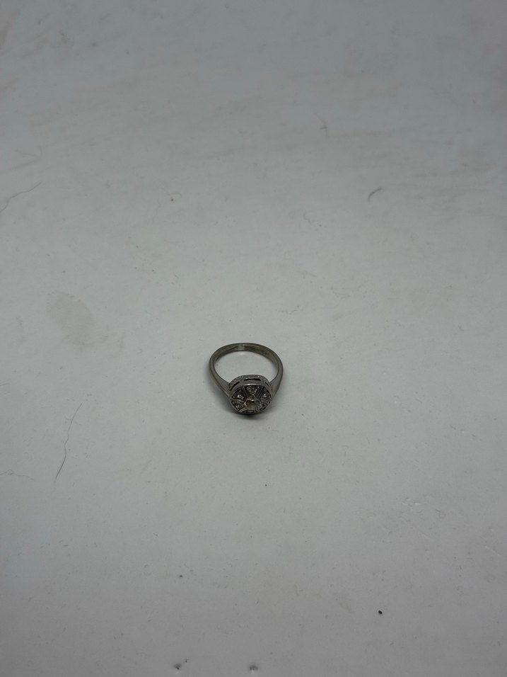 Minimalist Altın Kadın Yüzük Siyah Taşlı - Görsel 3